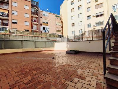 Piso en alquiler de 91 m2 en Paral·lel 