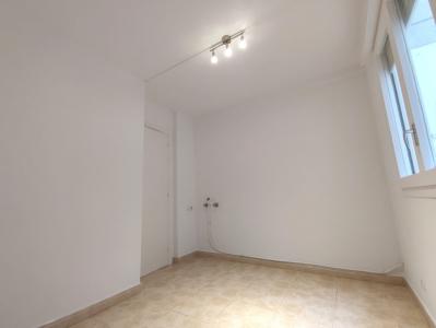 Piso en alquiler de 91 m2 en Paral·lel 