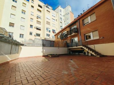 Piso en alquiler de 91 m2 en Paral·lel 