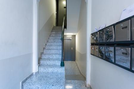 Apartamento en alquiler temporal con habitación doble y balcón en Poble-sec