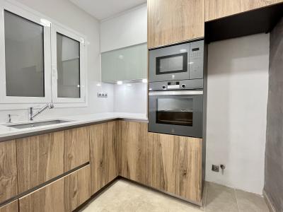 Piso de 85 m2 con balcón en el Eixample