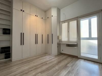 Piso de 85 m2 con balcón en el Eixample