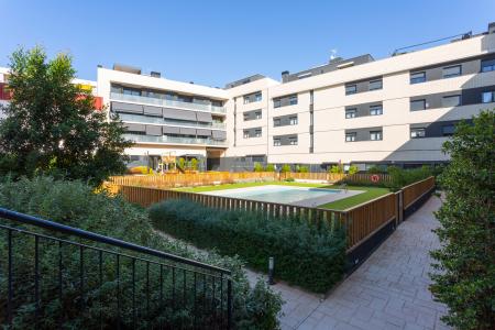 Luminoso piso de alquiler en Badalona