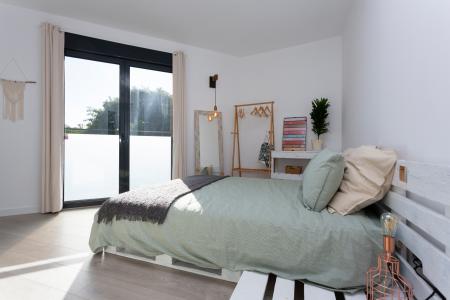 Luminoso piso de alquiler en Badalona