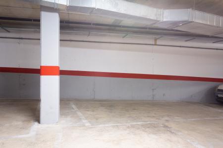 Luminoso piso de alquiler en Badalona