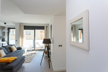 Luminoso piso de alquiler en Badalona