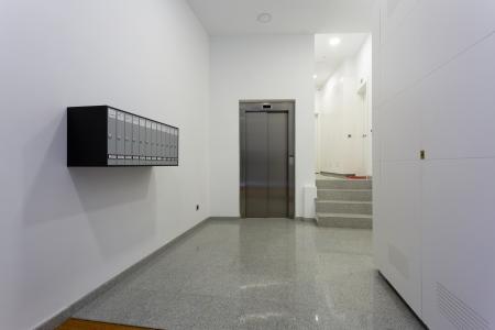 Luminoso piso de alquiler en Badalona