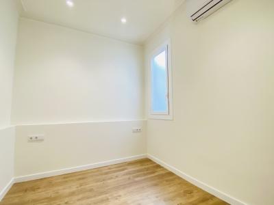 Appartamento in Affitto a Barcelona Comte D'urgell - Tamarit