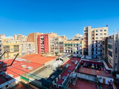 Appartamento in Affitto a Barcelona Comte D'urgell - Tamarit