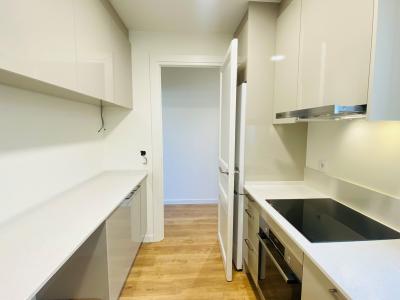 Appartamento in Affitto a Barcelona Comte D'urgell - Tamarit