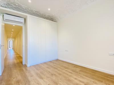 Appartamento in Affitto a Barcelona Comte D'urgell - Tamarit