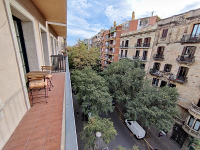 Piso en Alquiler en Barcelona Villarroel - Sepúlveda