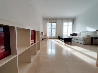 Piso en Alquiler en Barcelona Villarroel - Sepúlveda