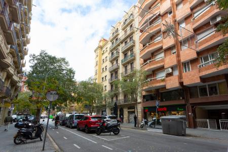 Appartement te huur in Barcelona Provença - Rocafort