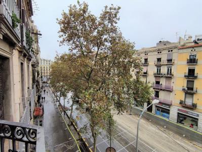 Appartement à louer à Barcelona Ronda Sant Antoni - Tamarit