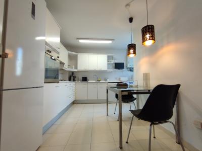 Apartment for Rent in Barcelona Reina Elisenda - Vicenç Foix