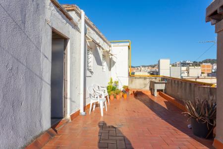 Espectacular piso de alquiler por meses en el barrio de Gràcia 