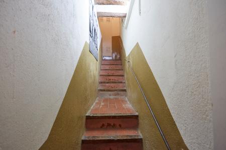Estudio en alquiler temporal con balcón en Ciutat Vella