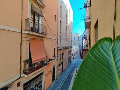 Piso en Alquiler en Barcelona Riereta - Aurora