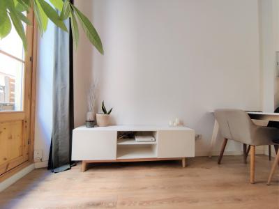 Piso en Alquiler en Barcelona Riereta - Aurora