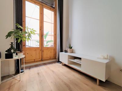 Piso en Alquiler en Barcelona Riereta - Aurora