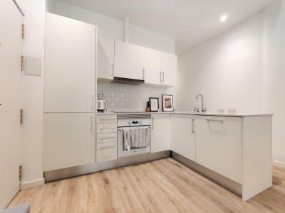 Piso en Alquiler en Barcelona Riereta - Aurora