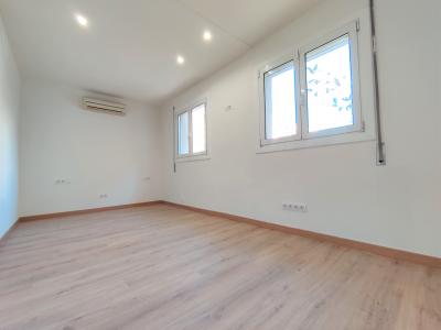 Unifamiliar aislada te huur in Barcelona Sant Antoni Maria Claret - Meridiana