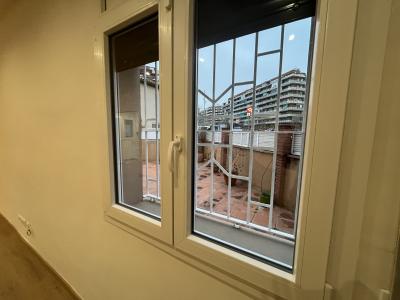 Unifamiliar aislada te huur in Barcelona Sant Antoni Maria Claret - Meridiana