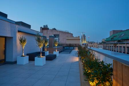 Appartement te huur in Barcelona Provença - Girona (10 Months Minimum)