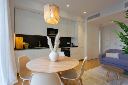 Appartement te huur in Barcelona Provença - Girona (10 Months Minimum)