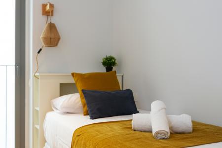 Appartement te huur in Barcelona Provença - Girona (10 Months Minimum)