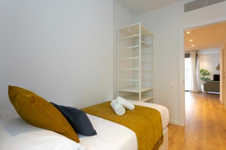 Appartement te huur in Barcelona Provença - Girona (10 Months Minimum)
