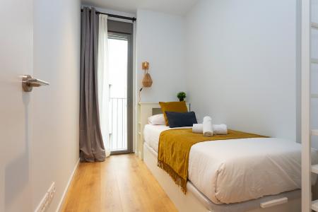 Appartement te huur in Barcelona Provença - Girona (10 Months Minimum)