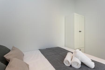 Appartement te huur in Barcelona Provença - Girona (10 Months Minimum)