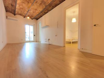 Wohnung zur Miete in Barcelona Espronceda - Perú