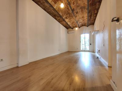 Wohnung zur Miete in Barcelona Espronceda - Perú