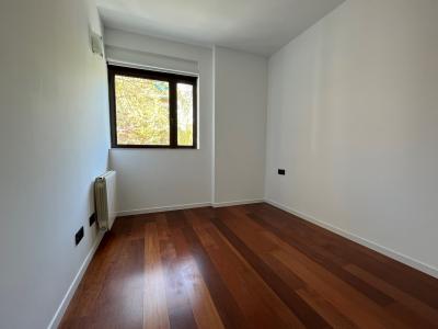 Piso en Alquiler en Barcelona Dublín-nadal (parking Inc)