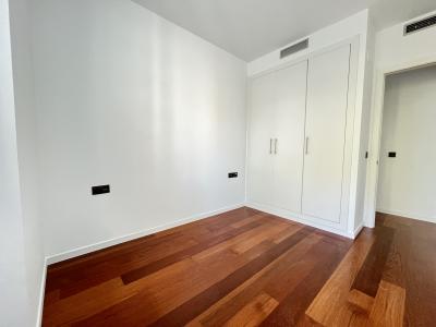 Piso en Alquiler en Barcelona Dublín-nadal (parking Inc)