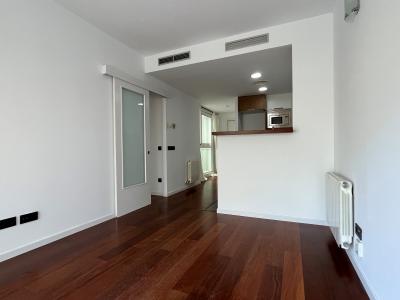 Piso en Alquiler en Barcelona Dublín-nadal (parking Inc)