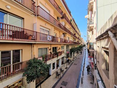 Wohnung zur Miete in Barcelona Maria Aguiló - Llull