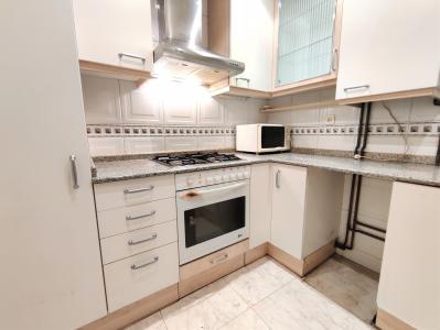 Appartement te huur in Barcelona Av. Gaudí - Còrsega