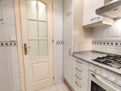 Appartement te huur in Barcelona Av. Gaudí - Còrsega