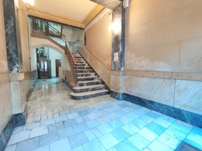 Appartement te huur in Barcelona Av. Gaudí - Còrsega