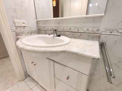 Appartement te huur in Barcelona Av. Gaudí - Còrsega
