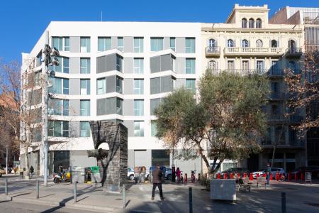 Appartement te huur in Barcelona Provença - Girona (10 Months Minimum)