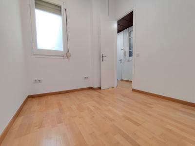 Piso en Alquiler en Barcelona València - Av. Meridiana