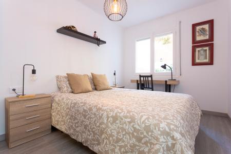 Piso en Alquiler en Barcelona Ramon Rocafull - Llobregós (min 6 Months)