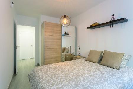 Piso en Alquiler en Barcelona Ramon Rocafull - Llobregós (min 6 Months)