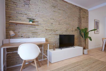 Pis en Lloguer turístic a Barcelona Radas -  Paral·lel (maximum 2 Months)