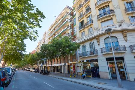 Квартира в аренду в Barcelona Casp - Passeig De Sant Joan